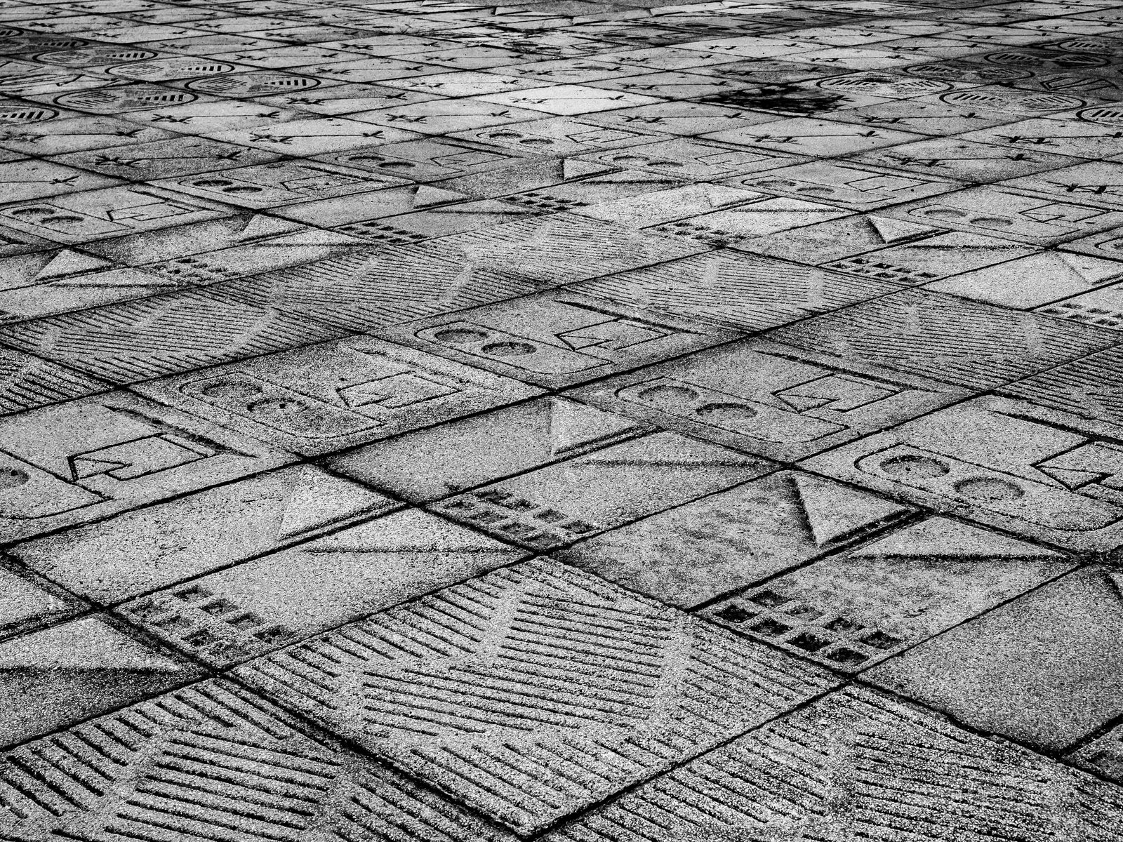 A tiled grid of glyphs.